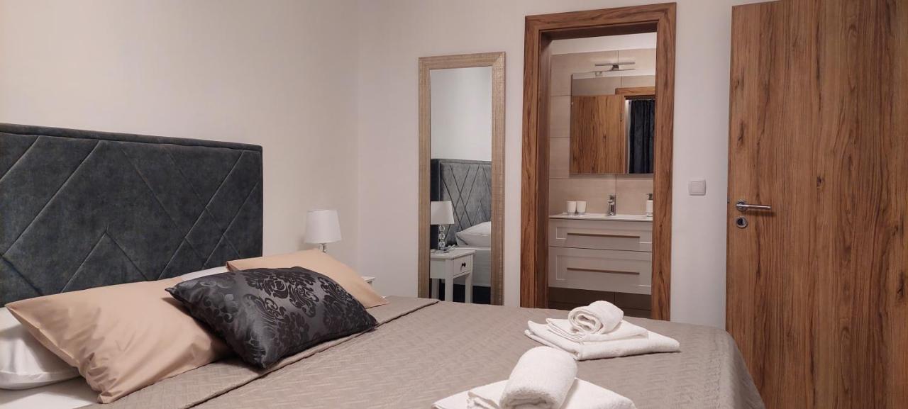 Holiday Apartments Cecilija Супетарска-Драга Экстерьер фото
