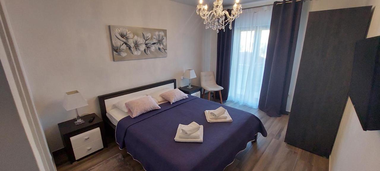 Holiday Apartments Cecilija Супетарска-Драга Экстерьер фото