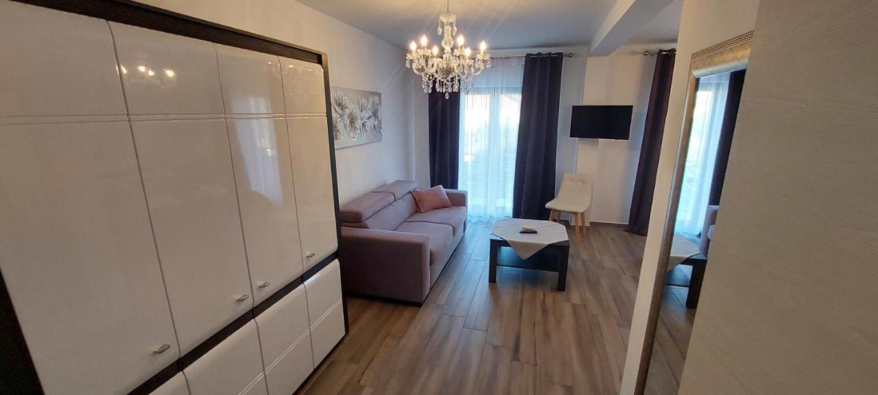 Holiday Apartments Cecilija Супетарска-Драга Экстерьер фото